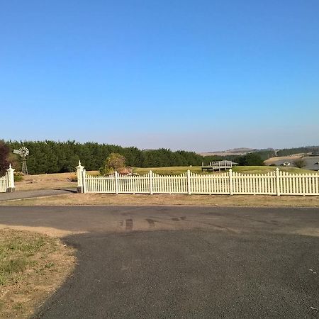 Cleggett Estate Bed & Breakfast Gisborne Bagian luar foto